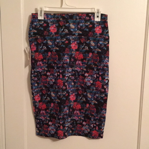 Brand new Cassie skirt